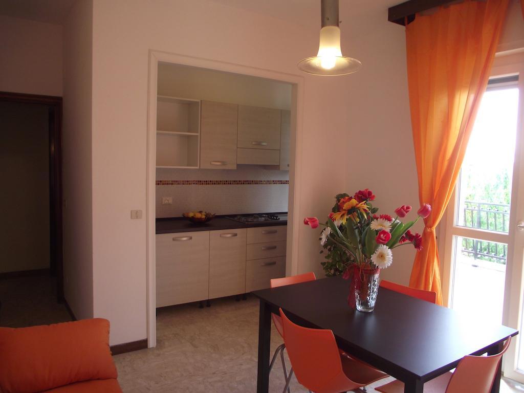 Riviera Apartments 피에트라리구레 객실 사진